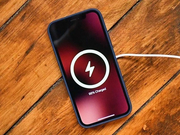 江陵苹果手机维修分享iPhone 12可以随便充电吗 